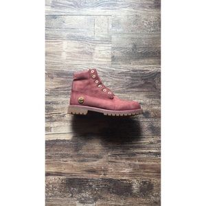 Burgundy timberlands